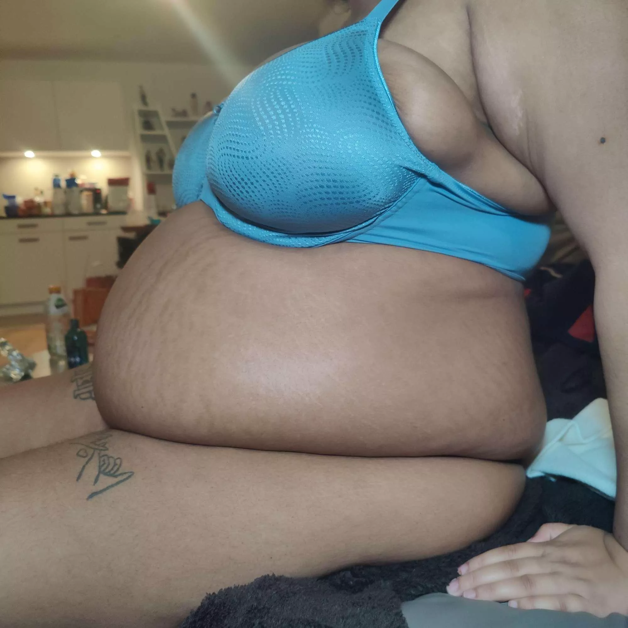 Here's to another year of good eatin' 🤤 posted by curvypotchi