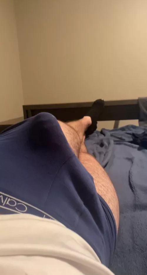 Hope yall like some brief pics by KneeSignificant6390