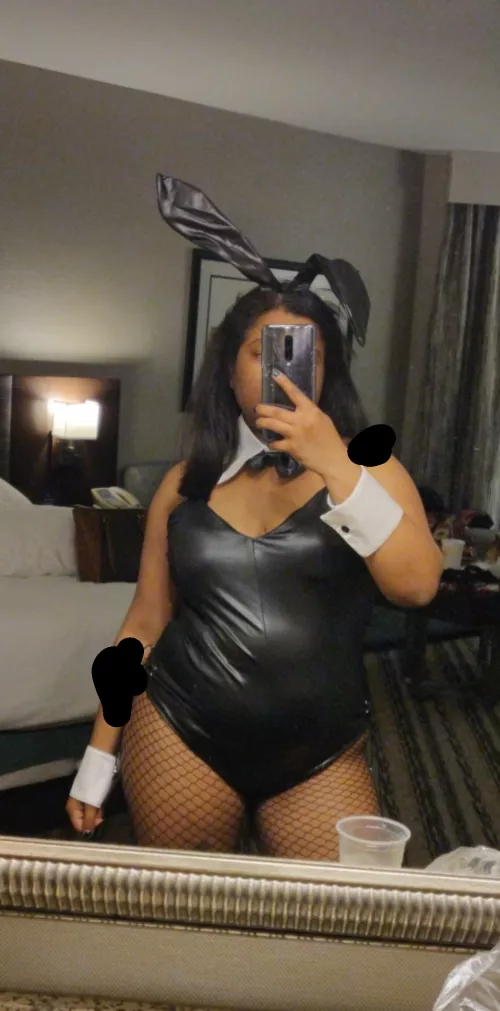 Hoppin on that dick by Mixedbunnygirl