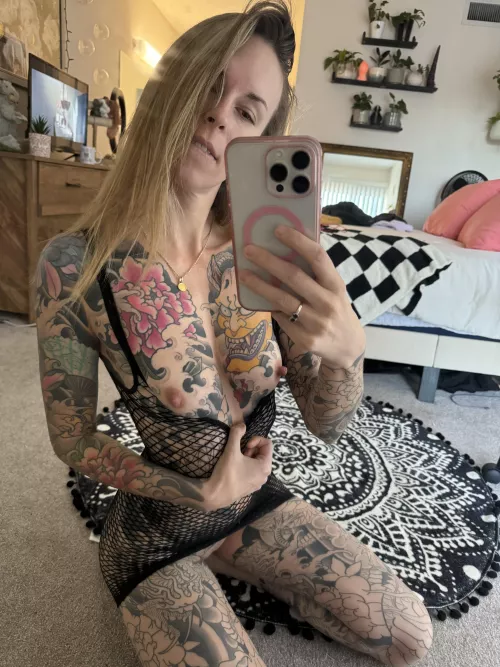 I love fishnets over my tattoos by kuzagirl