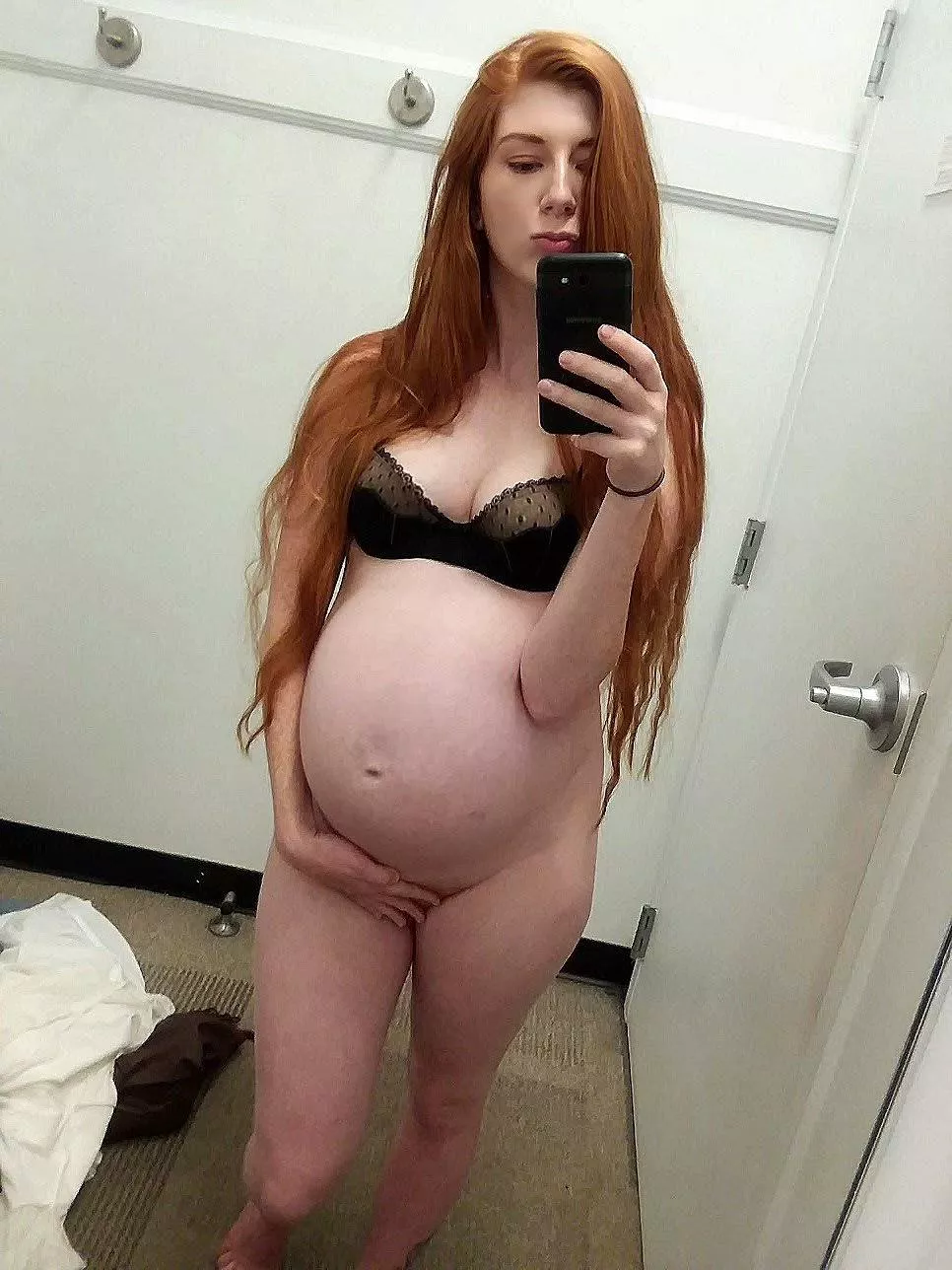 I miss being pregnant...Cum on my preggo.belly posted by Apprehensive_Fan5207