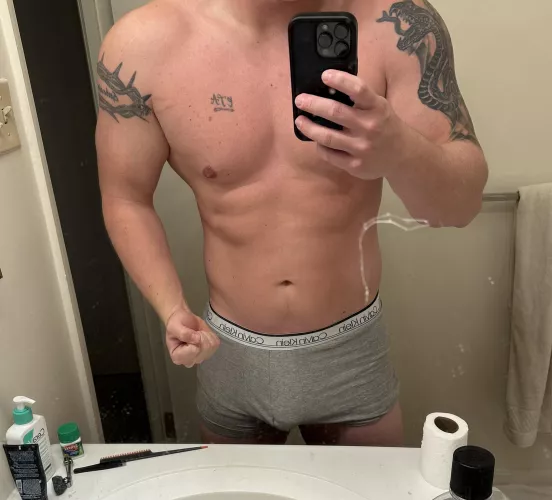 I need a confidence boost. Help me out? by New_Impact_1708