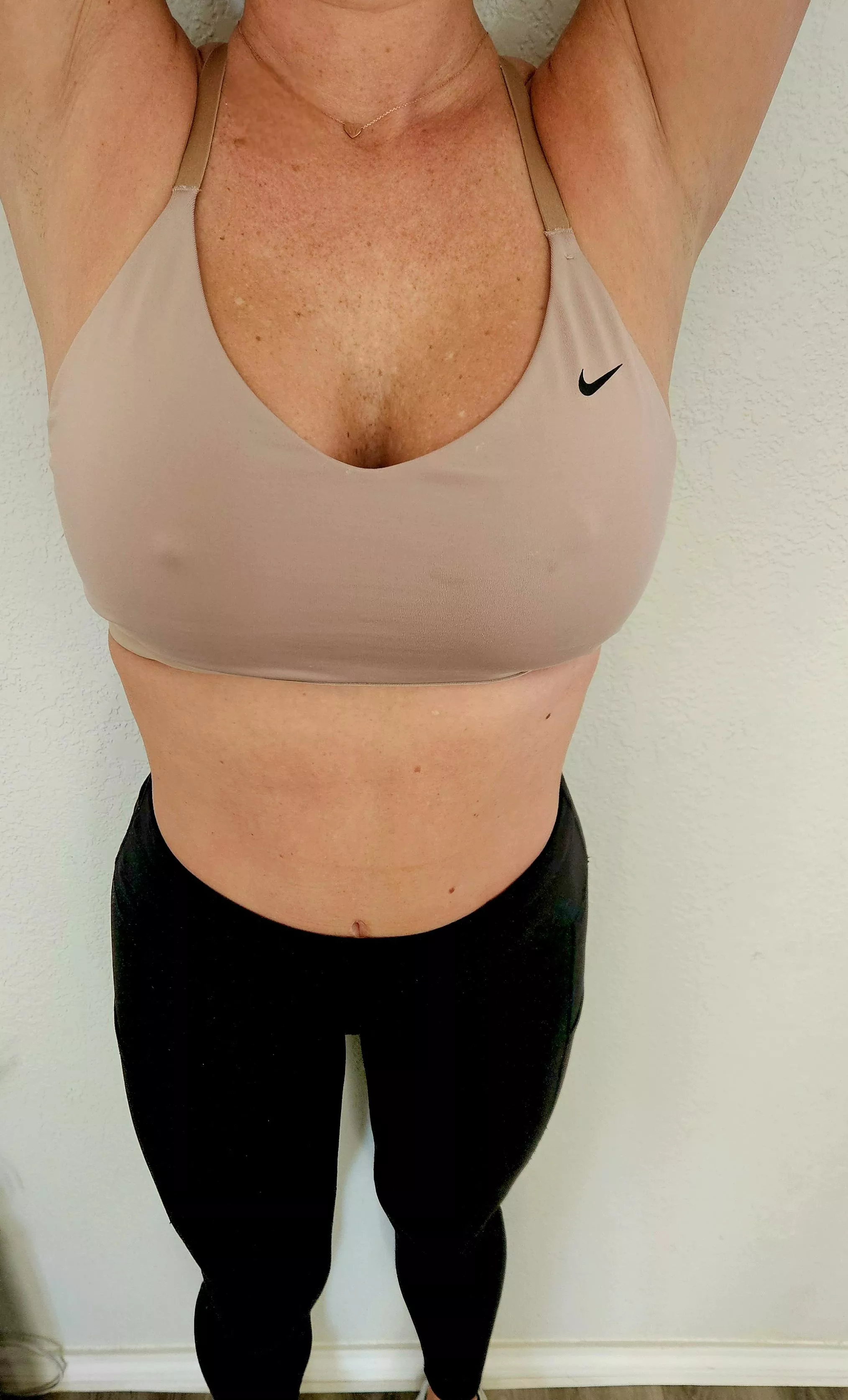 Just finished my afternoon work out! posted by Momsexy6