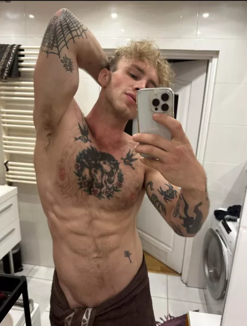 Left right left right by AlphaJake23