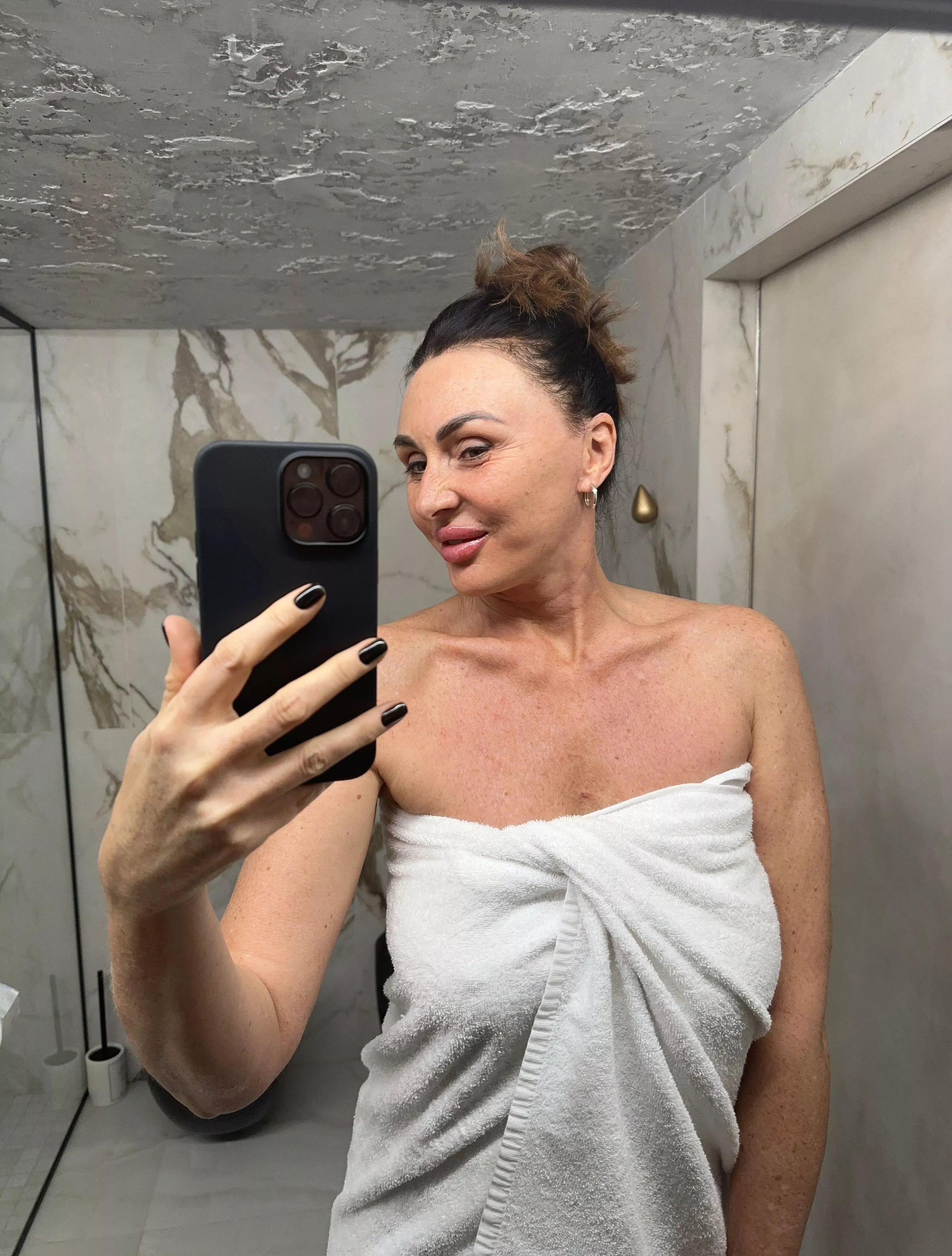 Lick every inch of me posted by adveee