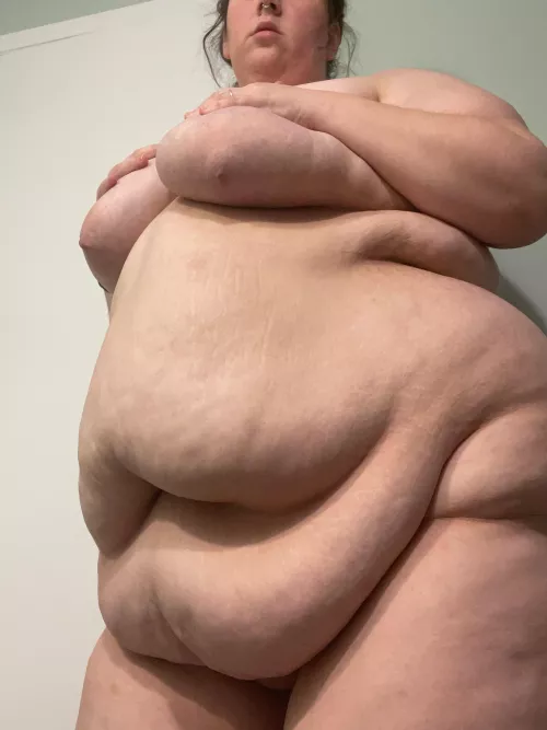 my hip roll is my favorite roll by sleazy-deezy