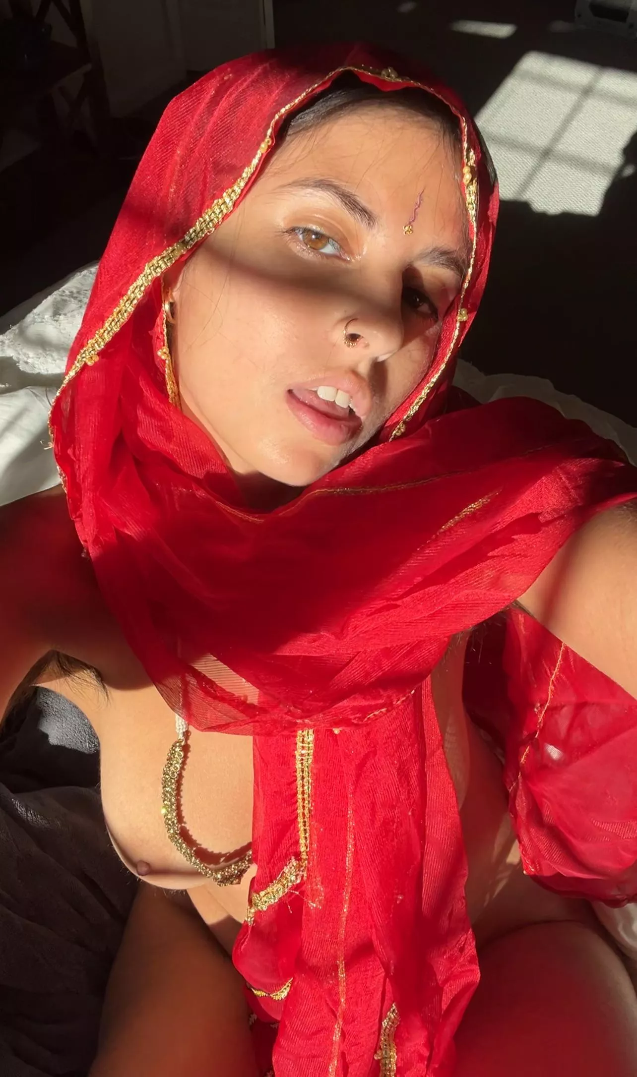 Natural Indian beauty posted by sexsoda