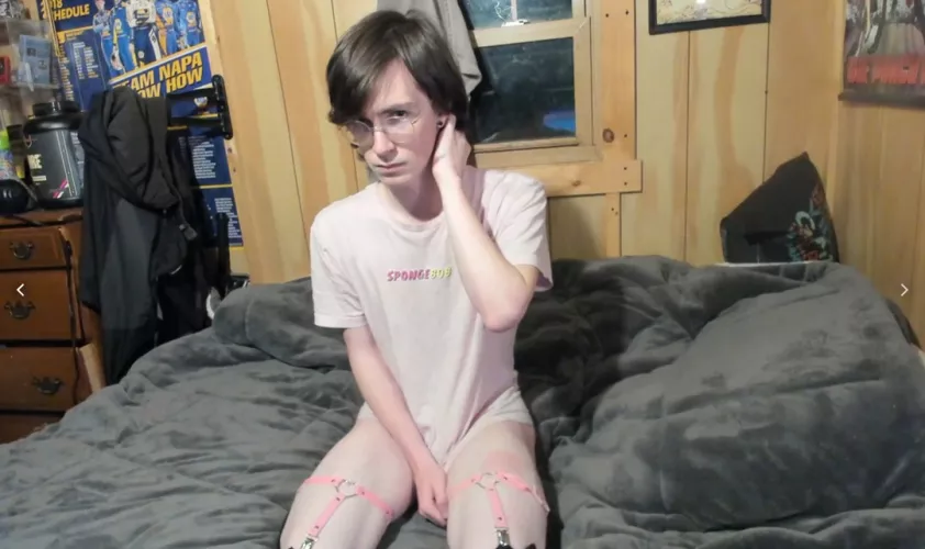 Please be gentle with me, my hearts fragile 🥹 by UberOscar