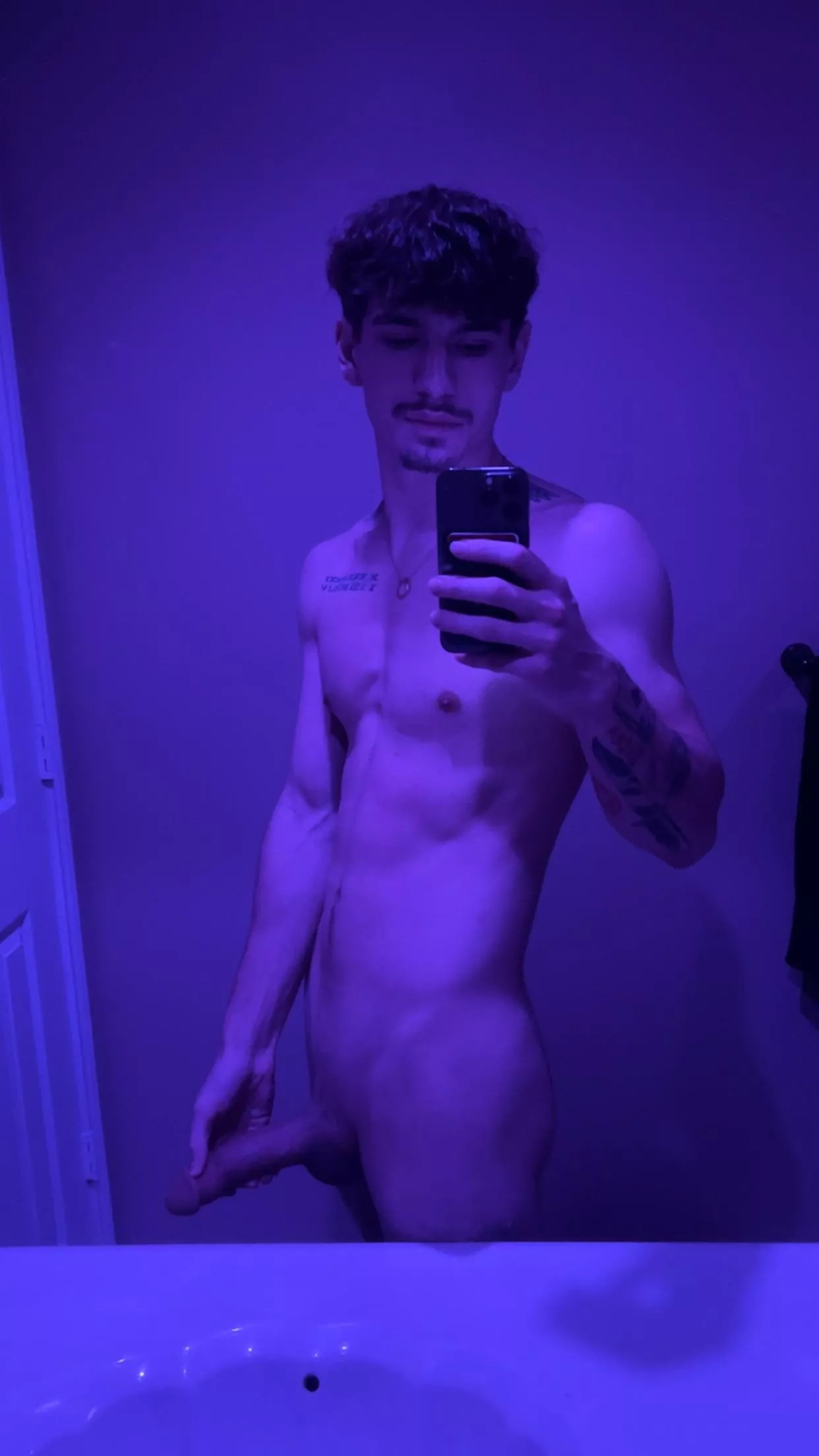 pre shower 🧼 posted by dallasandscarlett