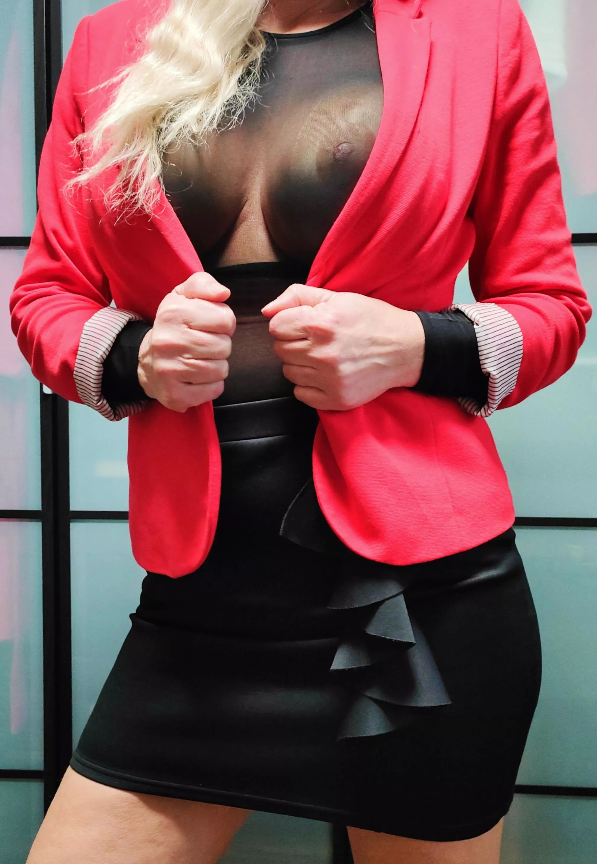 Ready to go to the office today. My boss will enjoy it posted by Elis_Adams