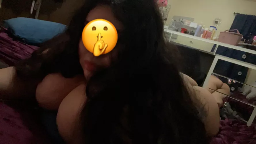 Theres a lot to grab on when you fuck me. Comment your age if you like what you see 🔥 by Sluttybyk