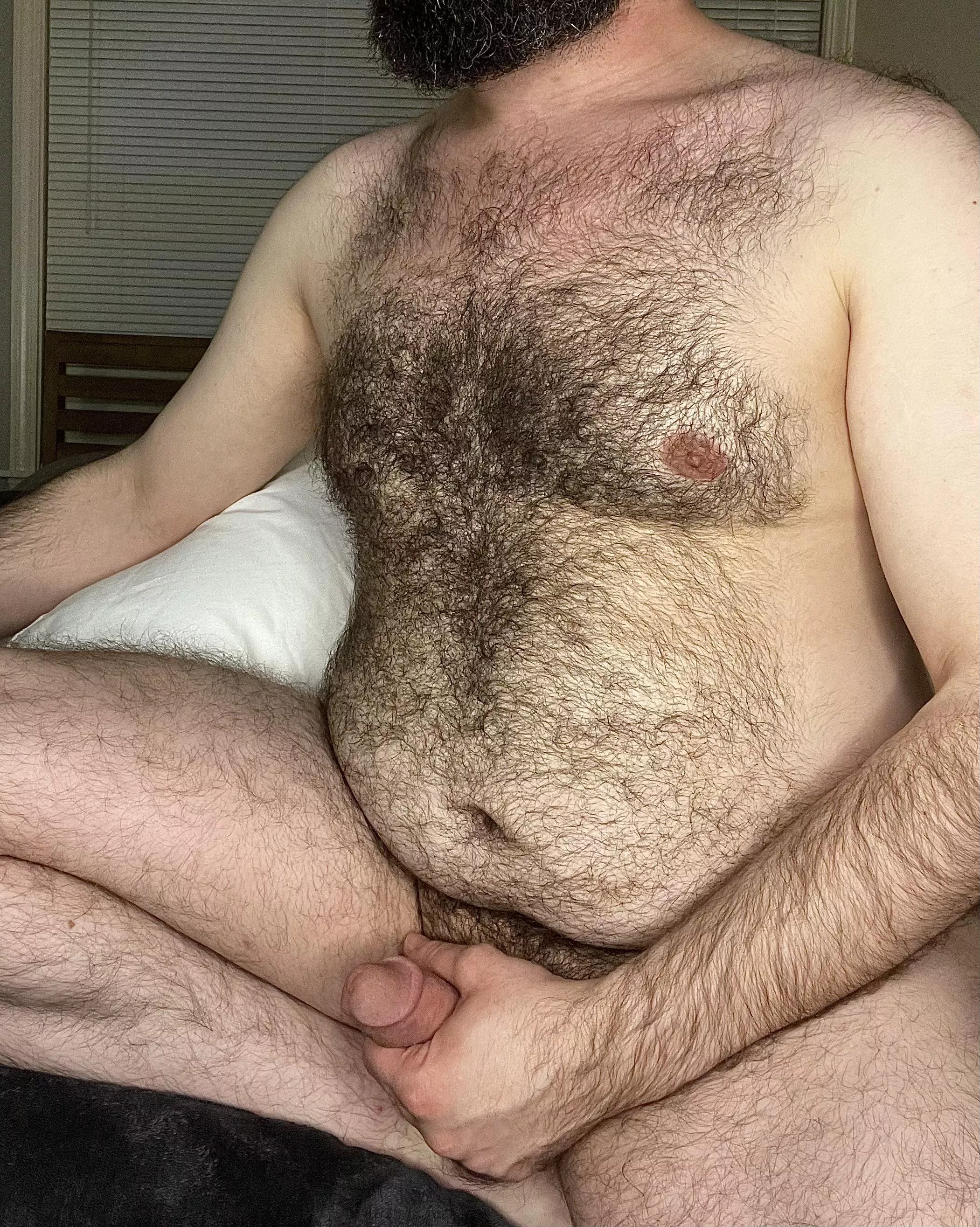 Wanna give me a hand? posted by Midwestfur