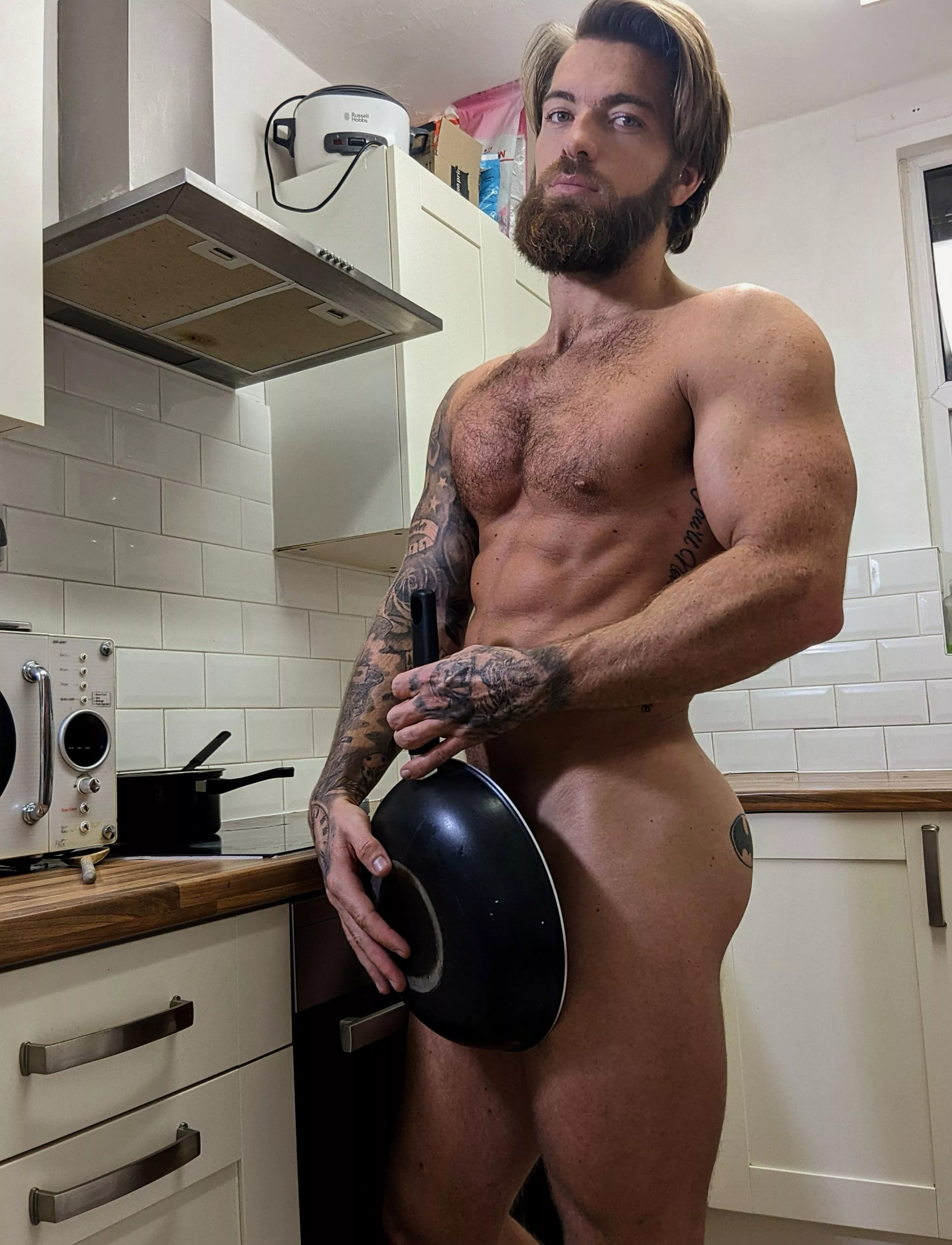 Your dinner's ready posted by sh_flex