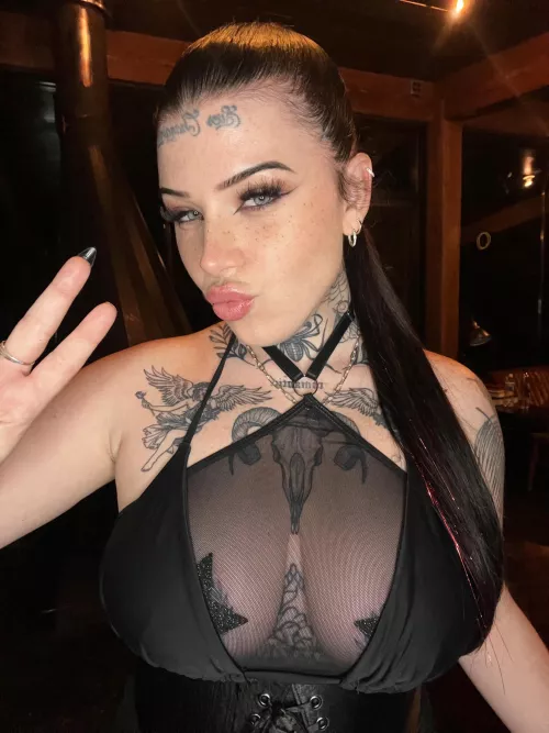 you're gonna fuck me in the car after the concert? by lildemonwaifu