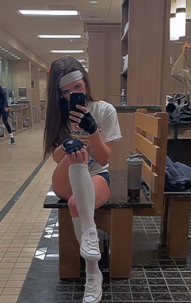 18 should I be embarrassed that guys video me at the gym? posted by cumtributegal