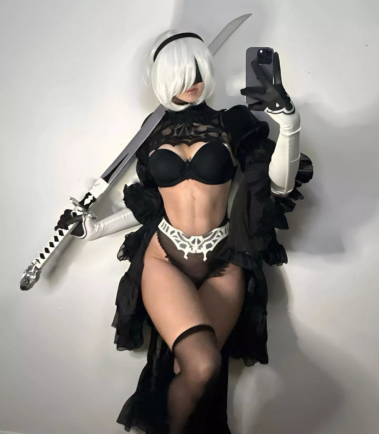 2B from Nier: Automata posted by Desiluted