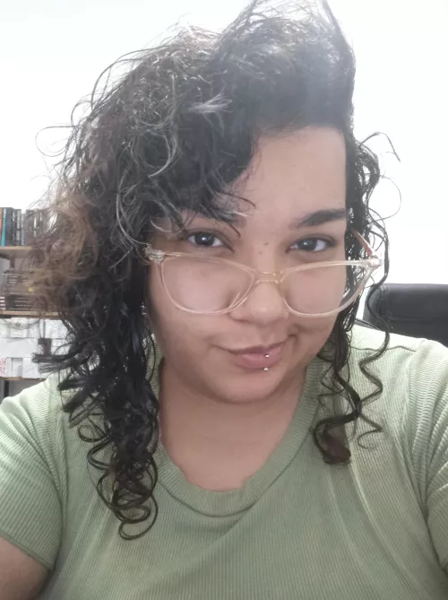 A selfie to make your life lighter. by chubbyu