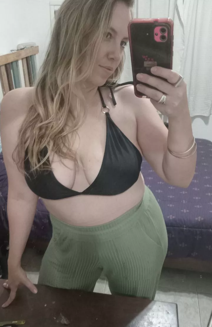 Being sexy Start with you posted by nicolenextdooor