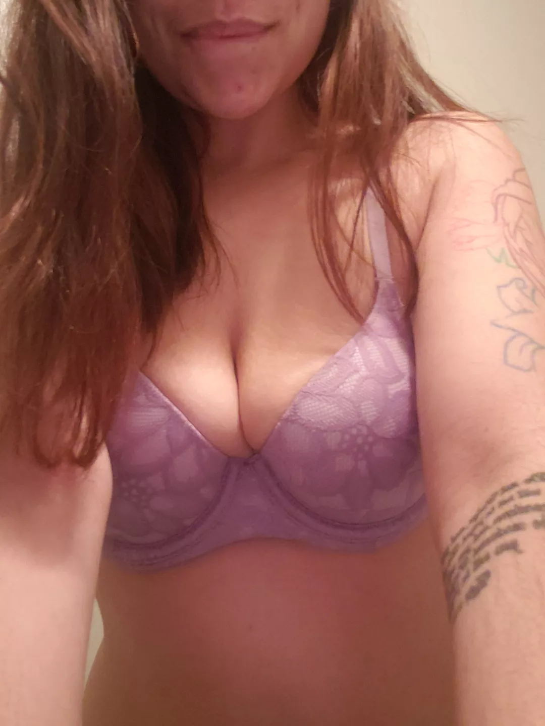 Do you find this hot or disgusting? posted by 90sbosslady