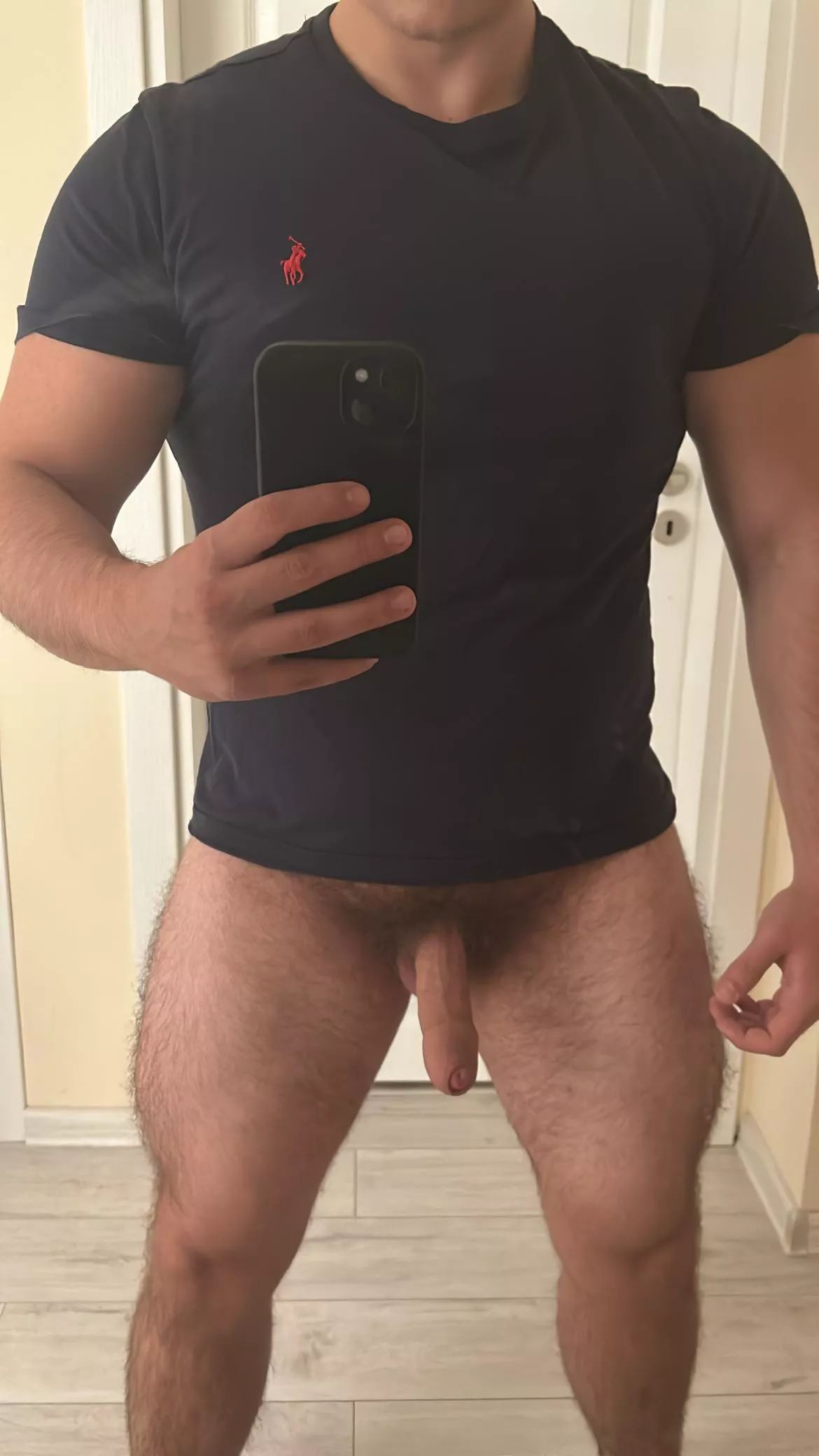 Do you like big thighs😏, m20 posted by Current-Dog-905