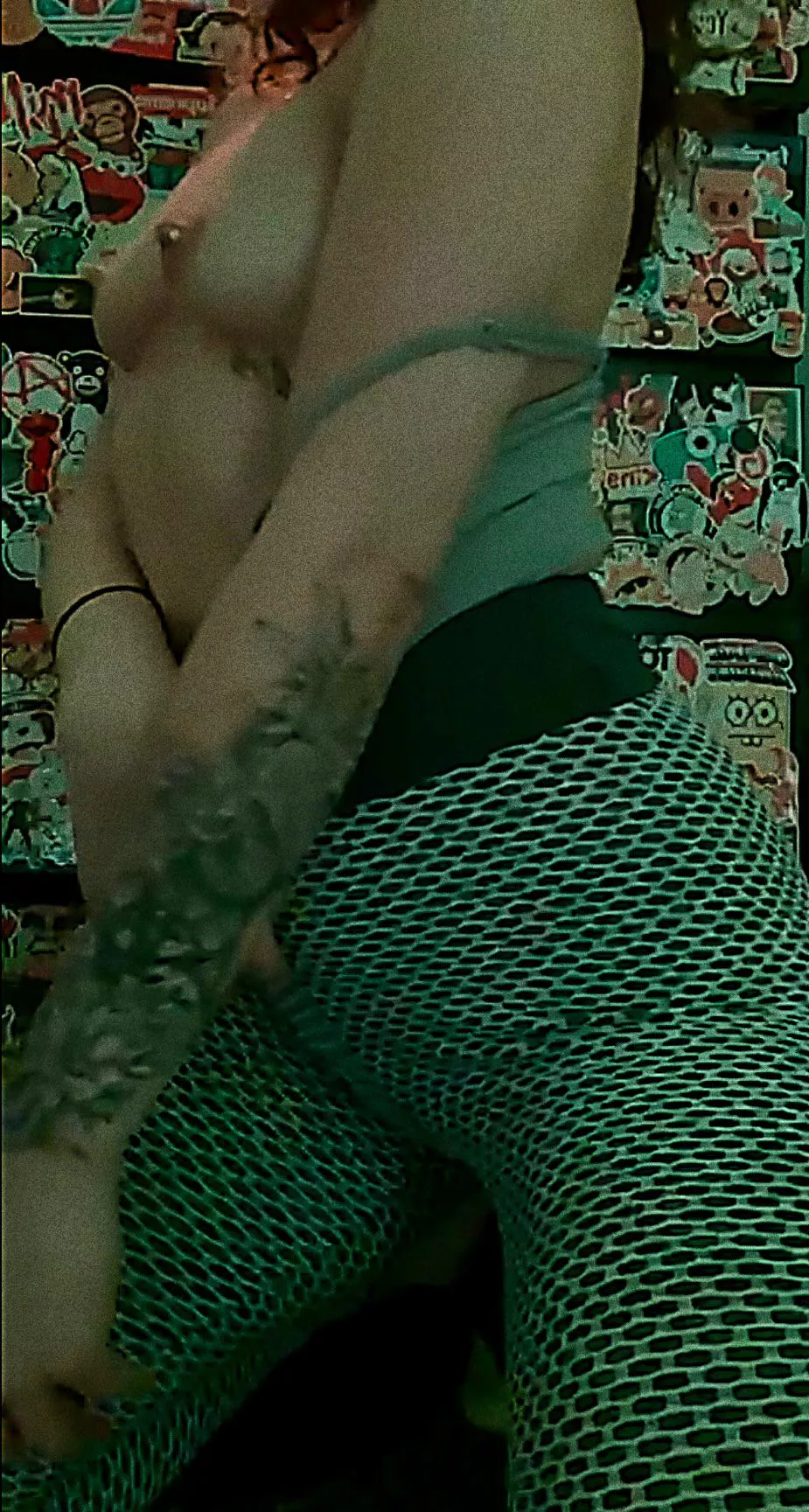 Do you like my leggings🙈 posted by 6wavy6baby6