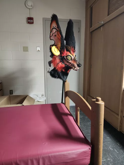 Dorm jumpscare by Lemon-Concentrate