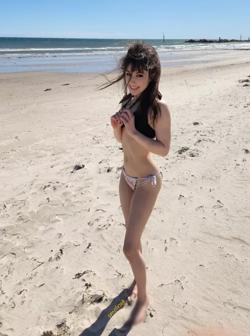 [f] 5'1 compact and ready to be carried anywhere by smolrug