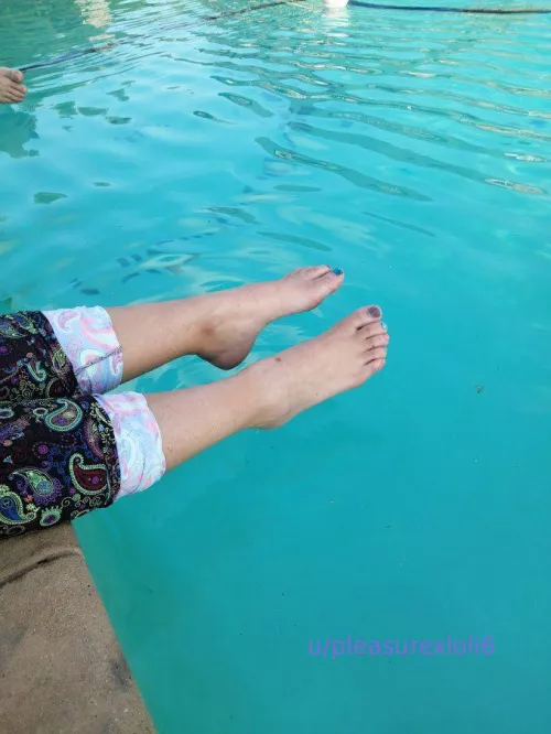 feet in the water, flip flops off, waiting for some summer fun tease F18 [IRTR] by pleasurexloli6