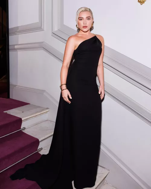 Florence Pugh by hungnfun855