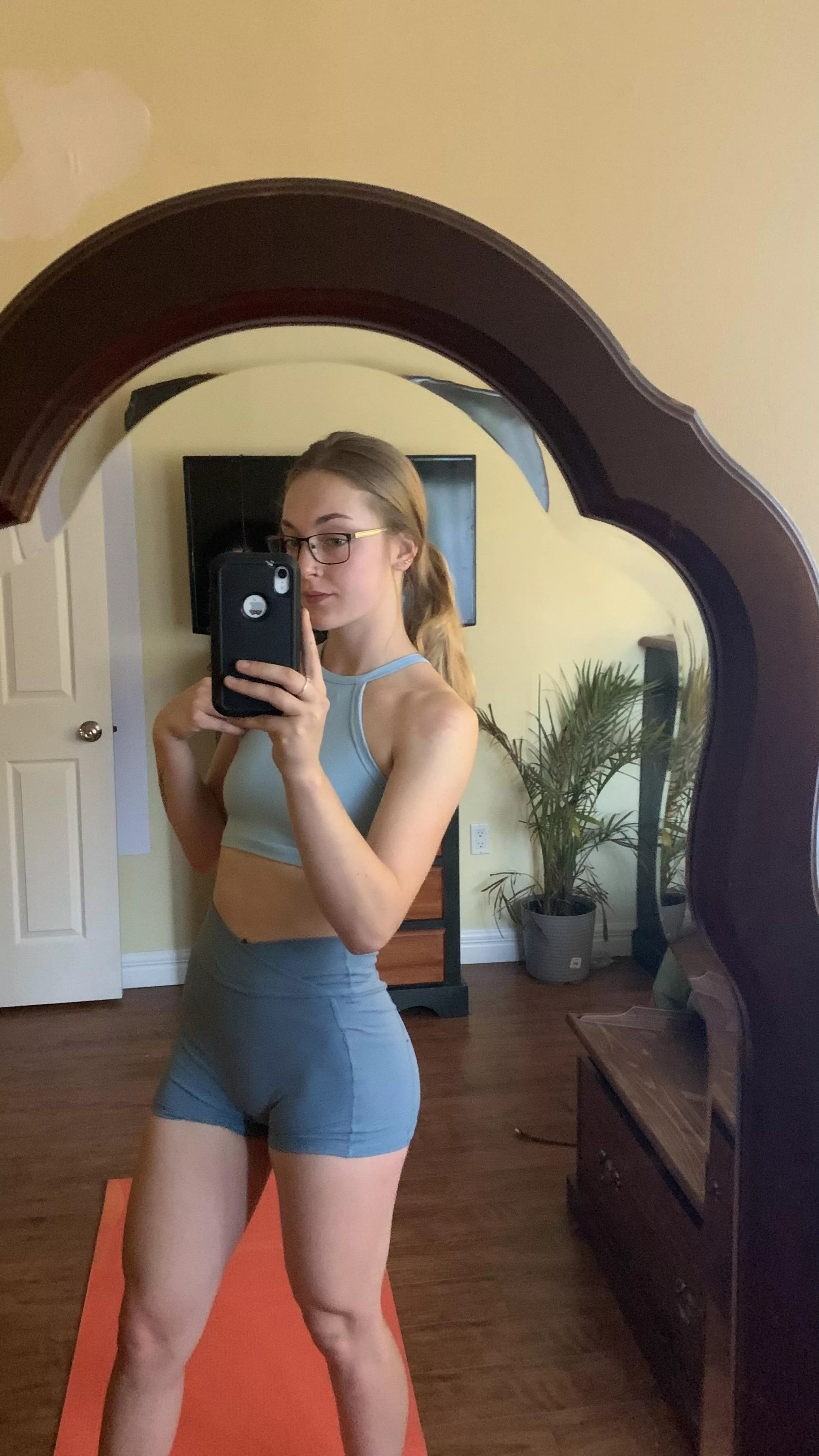 Girls love their gains too! posted by LimissLilbliss