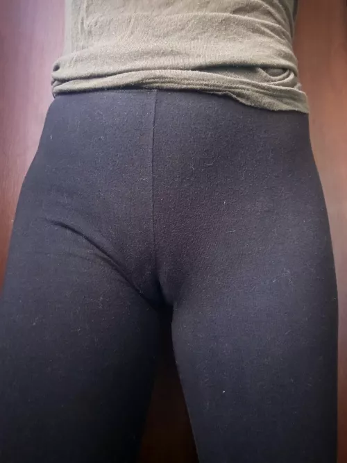 Grocery shopping in my old but comfy leggings today... It may be time to replace them. by Kitty_Purrington