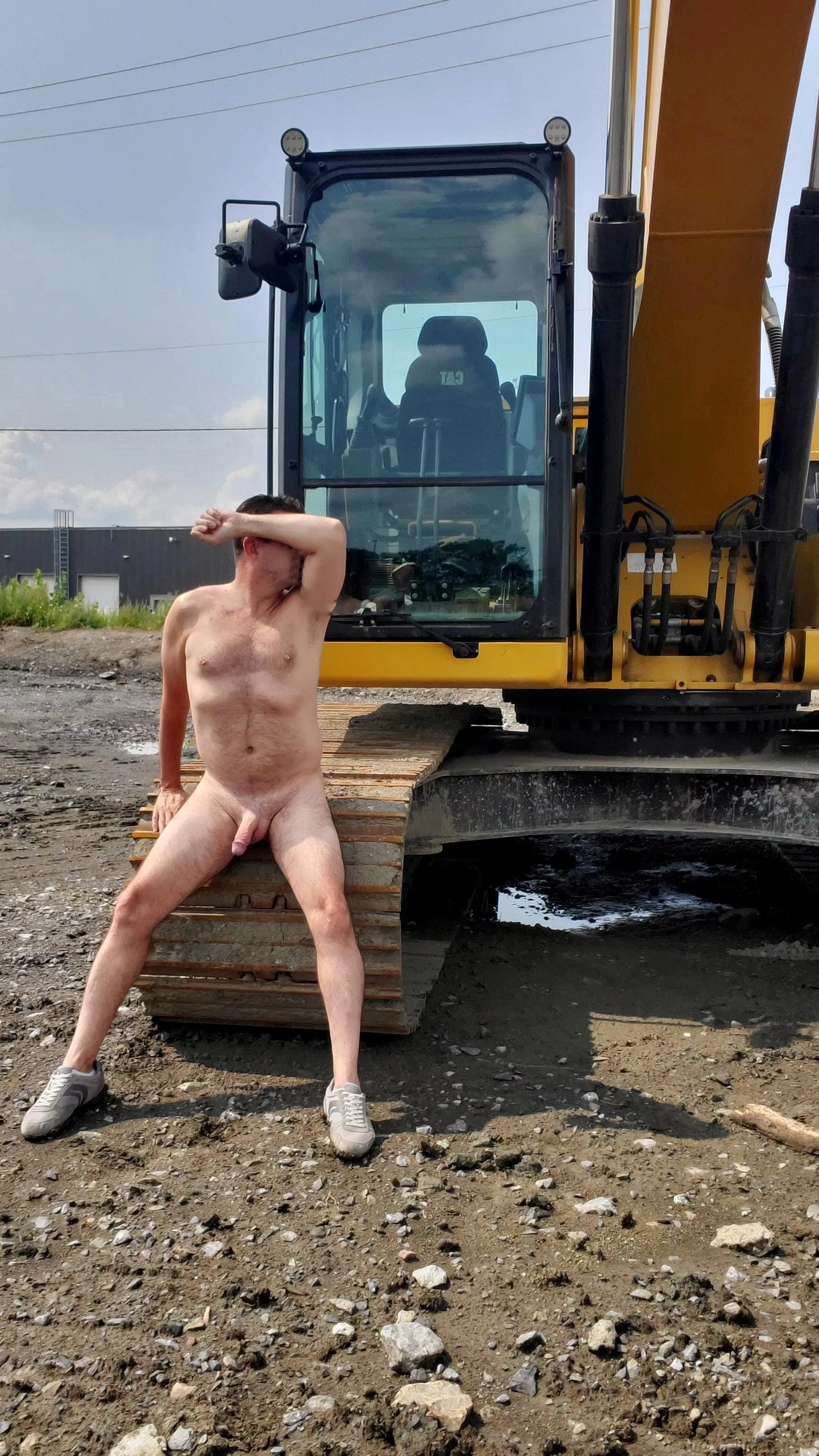 Heavy equipment posted by into-the-jungle