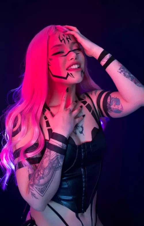 I love it when my hair is pulled tight by anybloomofc