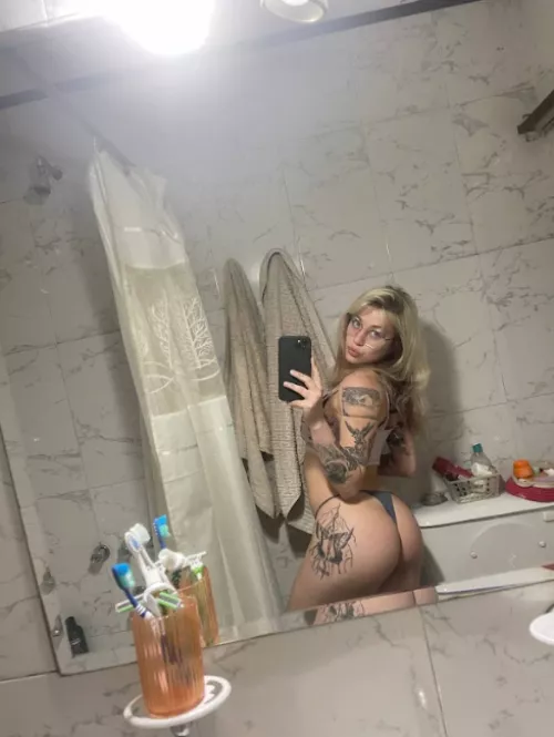 I wanna be your good girl today by disjointgrey