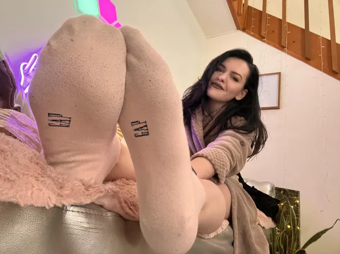 I'll keep my sock on while we are in bed together [F] by magick_babe