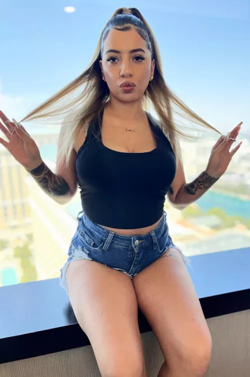 I'm fun size 💕 by ashbear322