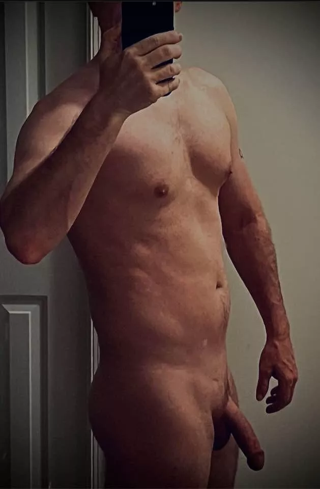 Online now!! Stroker_Ace1975 posted by ExtremelyAve