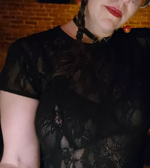 Out at a bar w a new bra by Hotw1fesHub