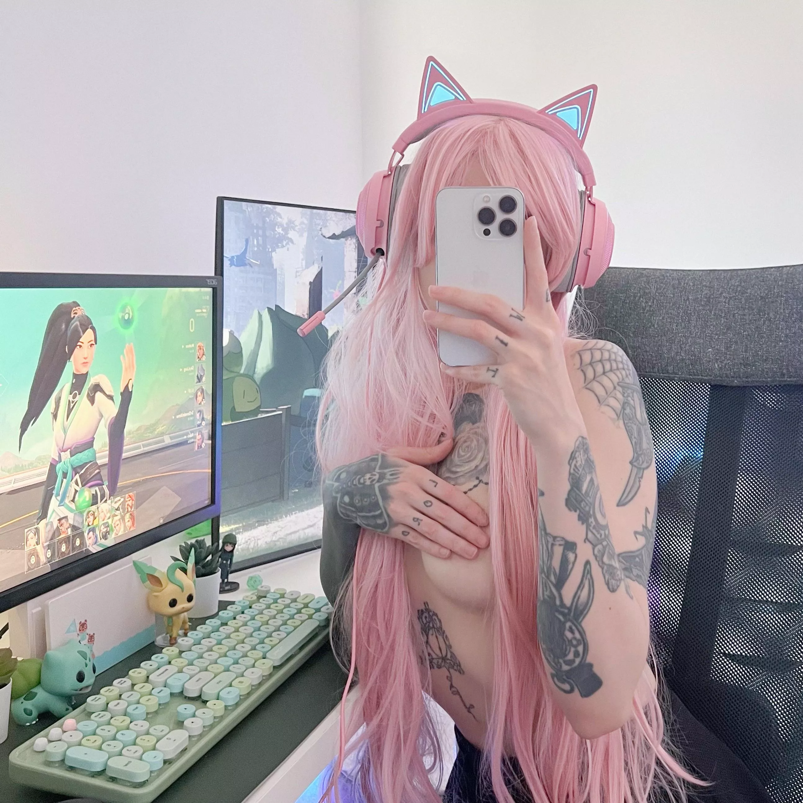 Palworld and chill 💗 posted by Ce_Luna