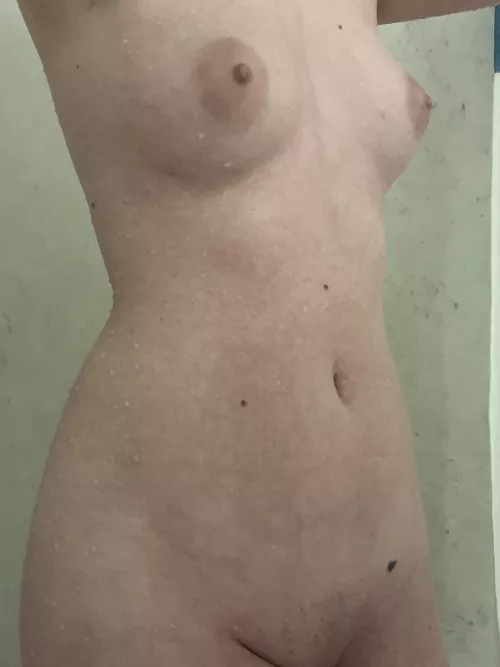 She’s such a hot piece of ass. Who agrees? Anyone want to tribute? by lookingaround1978