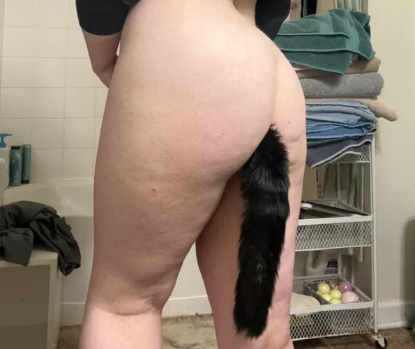 should we play together? by shortsubgf