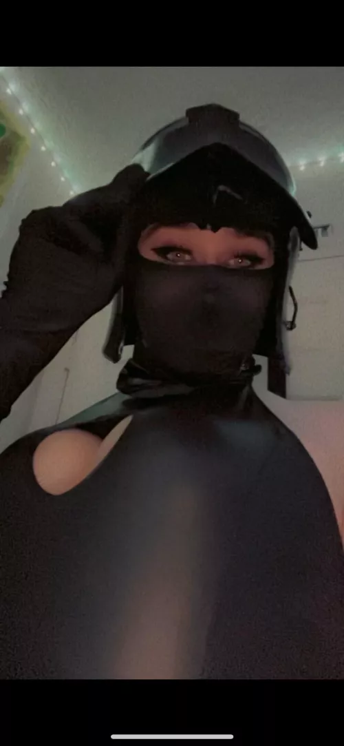 Strongest warden main by QuestionableSalad__