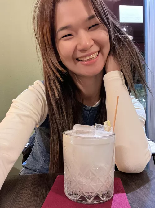 Think u can handle this drink 😉(F 24) by Tickypose