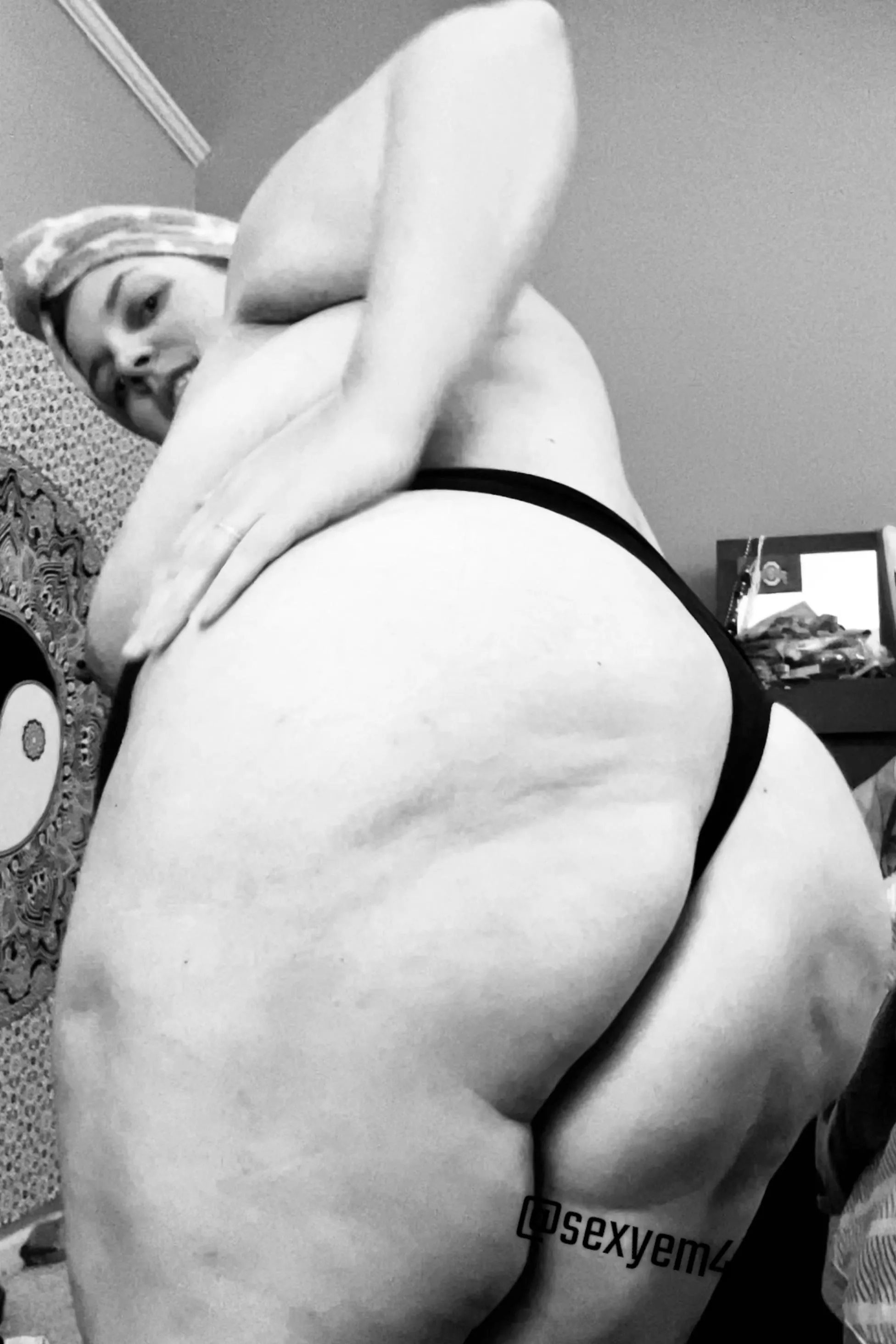 Thong Thursday posted by sexyem4