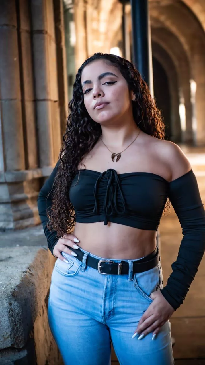 Tight jeans are my favourite. posted by ImpressiveCape