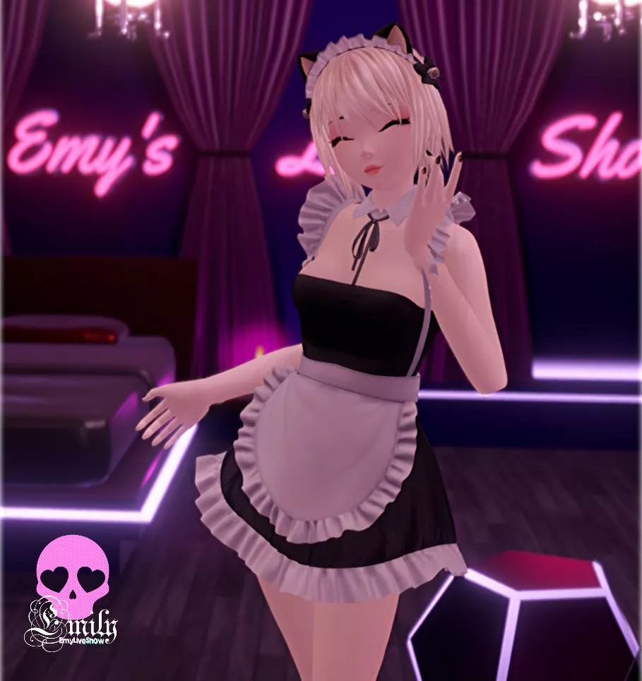 Welcome to my sex world) https://chaturbate.com/emyliveshow posted by EmyLiveShow