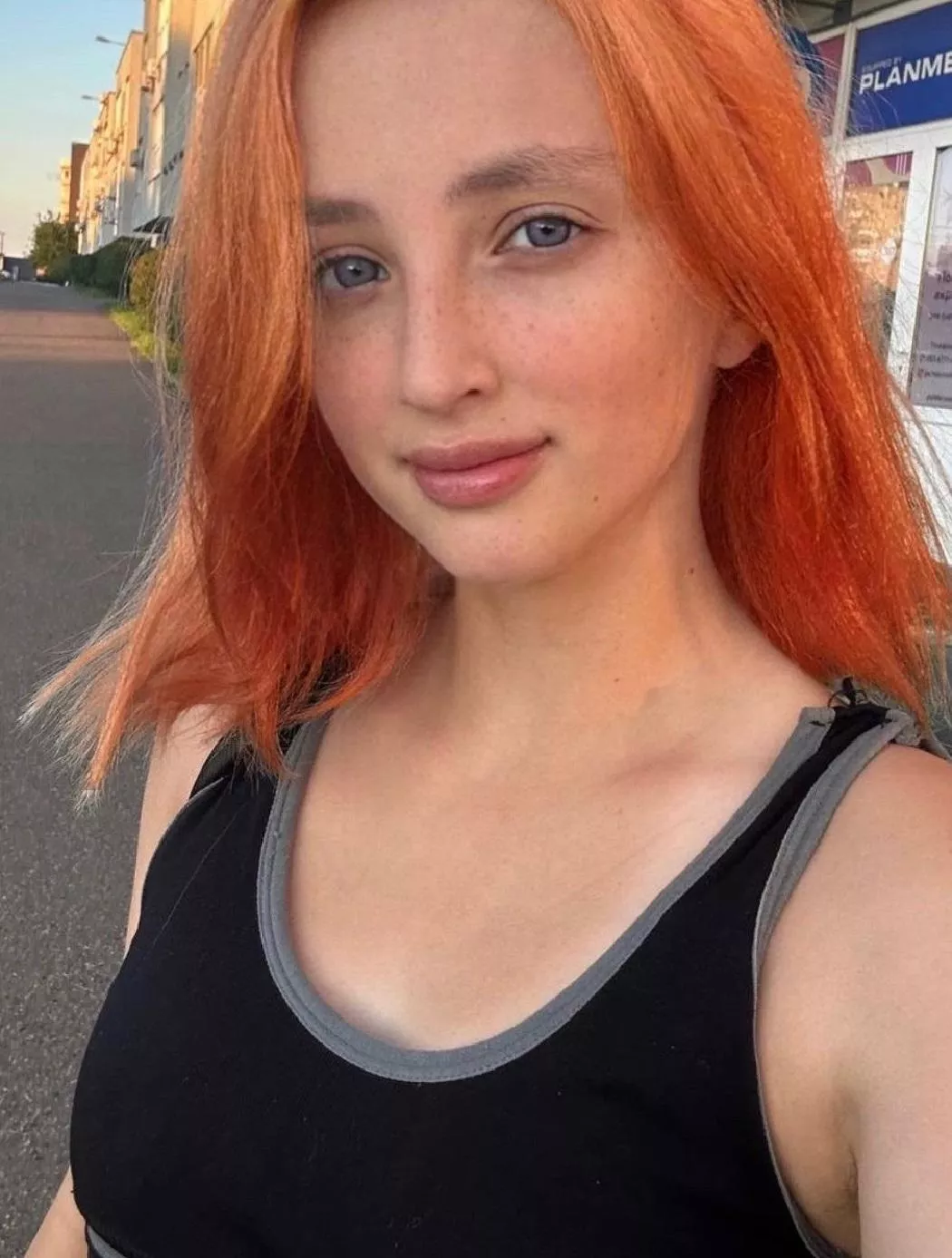 Would you f*ck or go on a date with a redhead like me? [IRTR] posted by Klutzy_Ani612