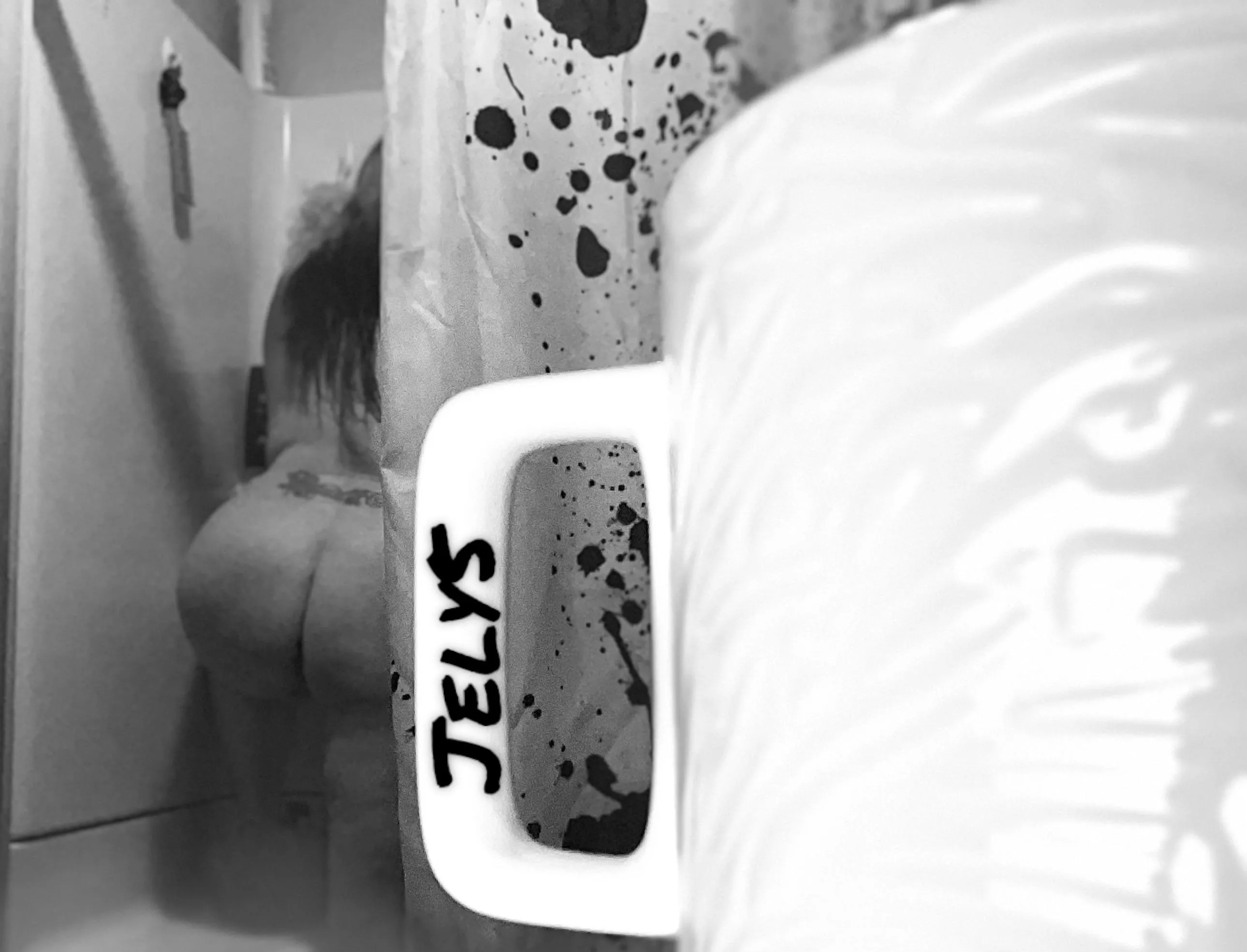 Would you hand me my coffee? I’m so thirsty… posted by jely5