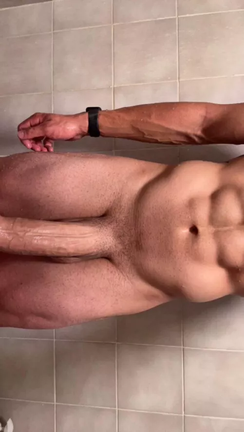 wyd if you saw me come out the shower like this by openhung