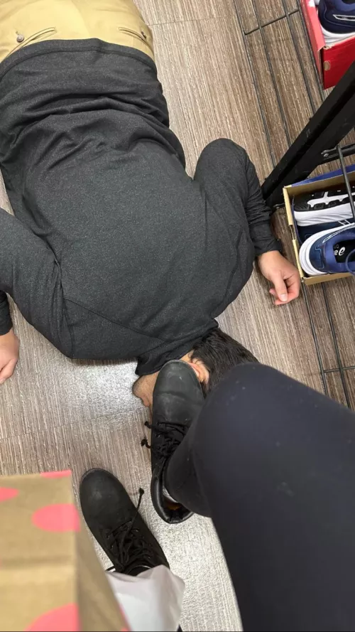 You wish this was you under my shoe by Mxya_I